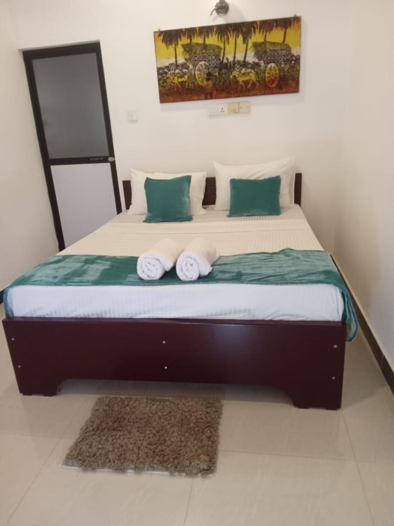 Ceylon Beach Haven Uppuveli Trincomalee Kültér fotó