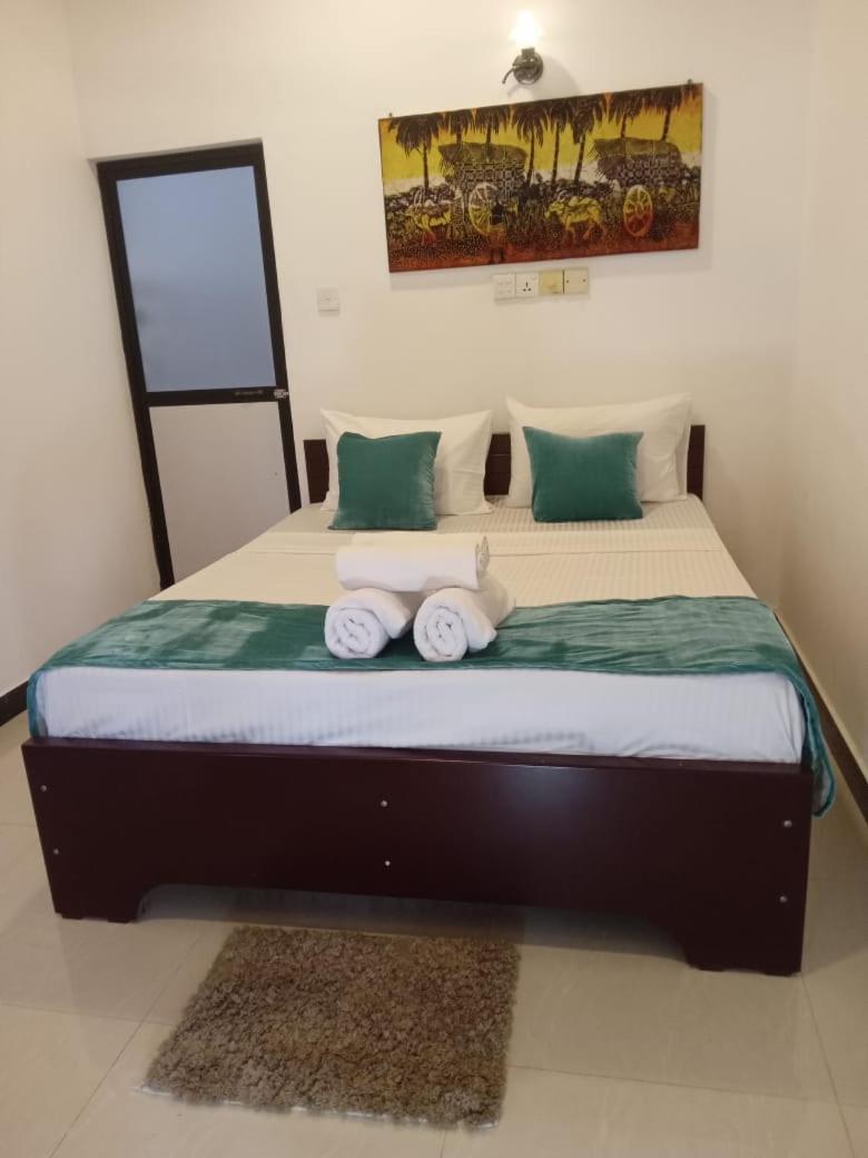 Ceylon Beach Haven Uppuveli Trincomalee Kültér fotó