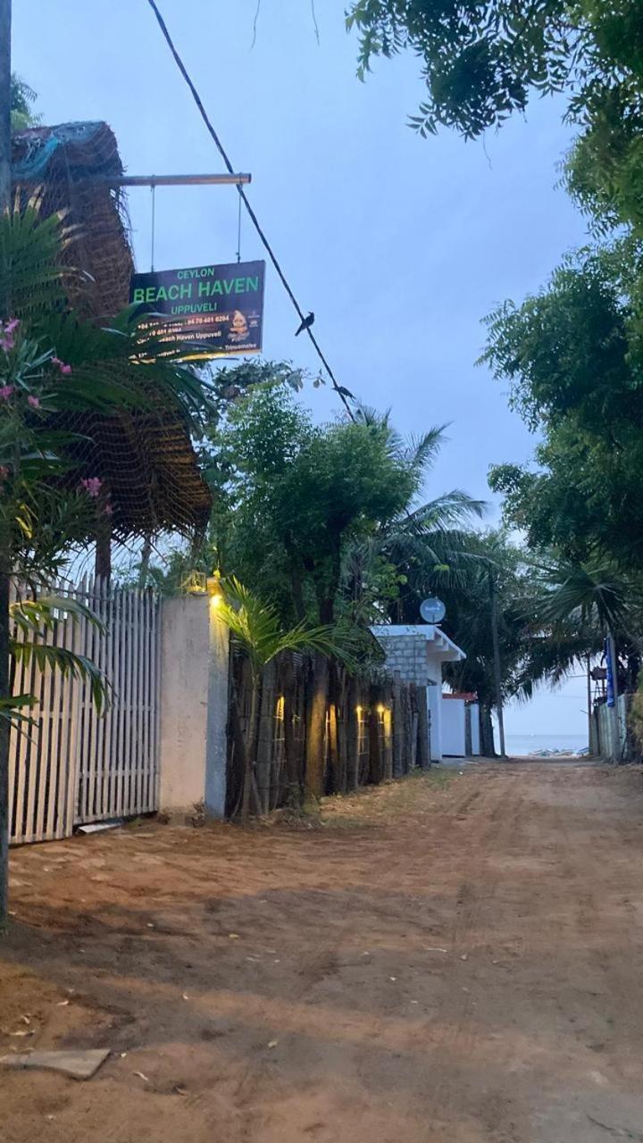 Ceylon Beach Haven Uppuveli Trincomalee Kültér fotó